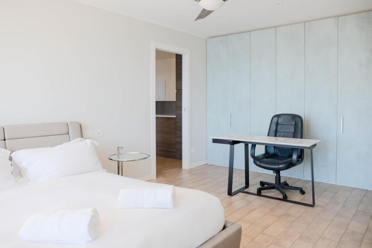 The View!!! By Design Studio Perledo Exteriér fotografie